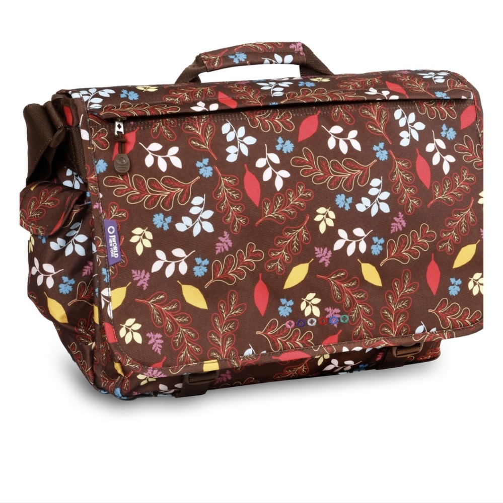 J World Thomas laptop messenger bag